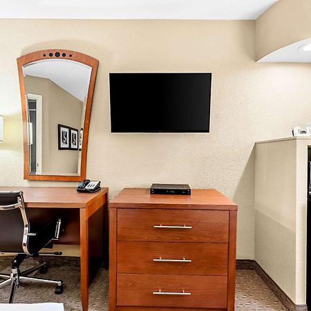 Comfort Inn Modesto Zewnętrze zdjęcie
